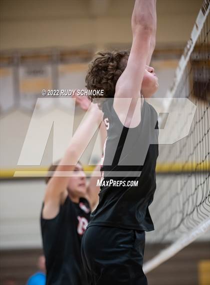 Thumbnail 3 in El Camino vs. Santa Fe Christian (CIF SDS Division II Playoffs) photogallery.