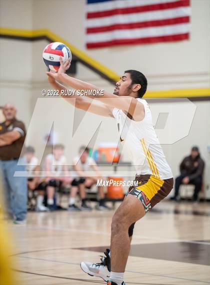 Thumbnail 3 in El Camino vs. Santa Fe Christian (CIF SDS Division II Playoffs) photogallery.