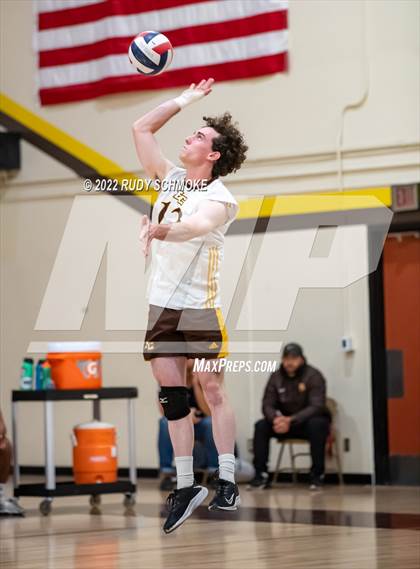 Thumbnail 3 in El Camino vs. Santa Fe Christian (CIF SDS Division II Playoffs) photogallery.