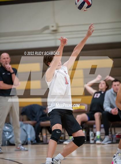 Thumbnail 2 in El Camino vs. Santa Fe Christian (CIF SDS Division II Playoffs) photogallery.