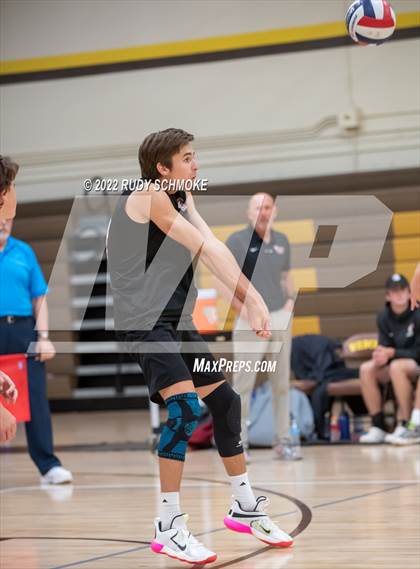 Thumbnail 1 in El Camino vs. Santa Fe Christian (CIF SDS Division II Playoffs) photogallery.