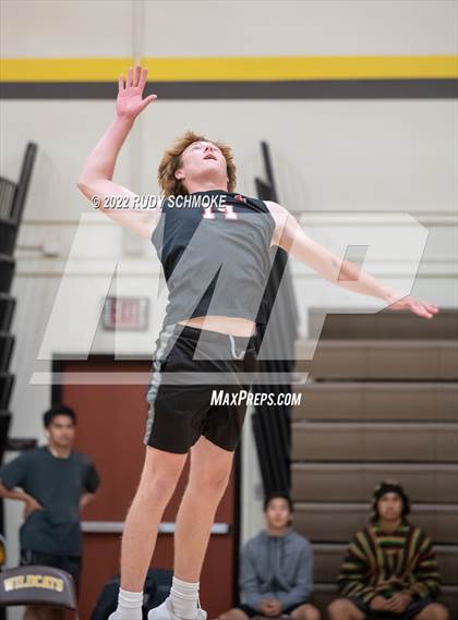 Thumbnail 3 in El Camino vs. Santa Fe Christian (CIF SDS Division II Playoffs) photogallery.