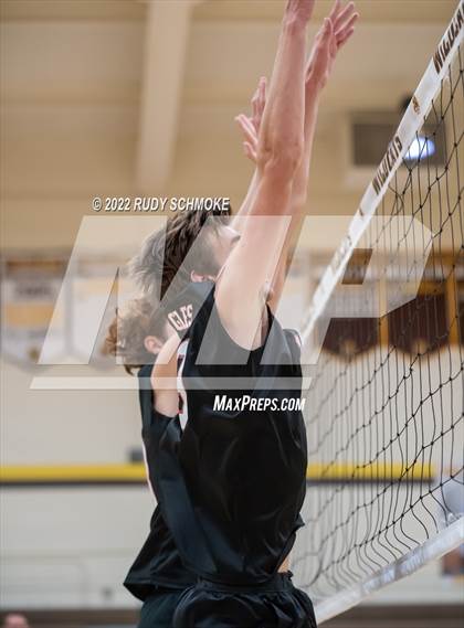 Thumbnail 3 in El Camino vs. Santa Fe Christian (CIF SDS Division II Playoffs) photogallery.