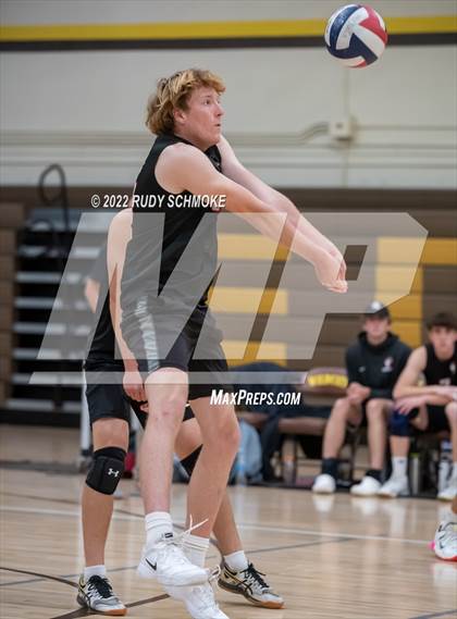Thumbnail 2 in El Camino vs. Santa Fe Christian (CIF SDS Division II Playoffs) photogallery.