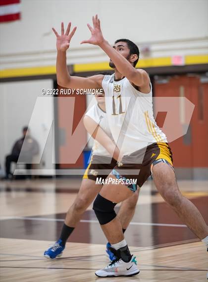 Thumbnail 3 in El Camino vs. Santa Fe Christian (CIF SDS Division II Playoffs) photogallery.