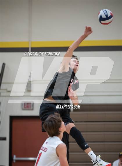 Thumbnail 1 in El Camino vs. Santa Fe Christian (CIF SDS Division II Playoffs) photogallery.