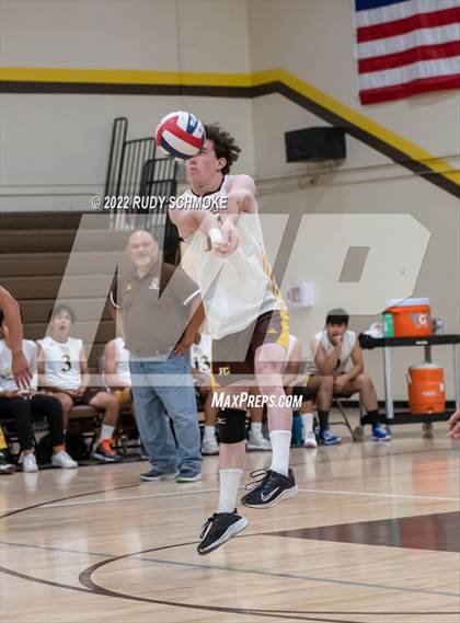 Thumbnail 1 in El Camino vs. Santa Fe Christian (CIF SDS Division II Playoffs) photogallery.