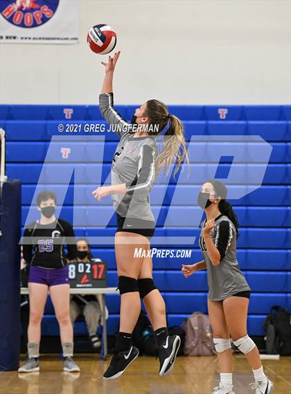 Thumbnail 1 in El Cerrito vs. West County (Tamalpais Tournament) photogallery.