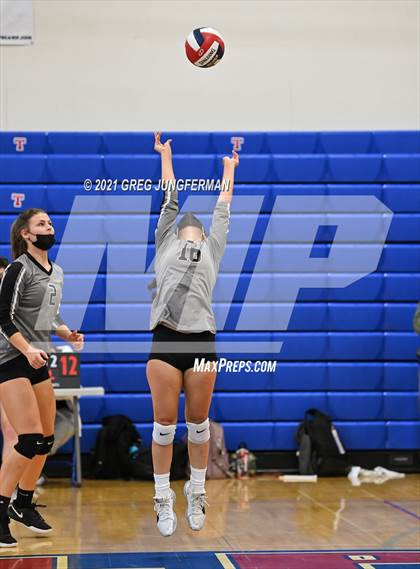 Thumbnail 3 in El Cerrito vs. West County (Tamalpais Tournament) photogallery.