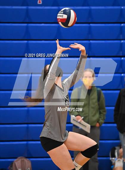 Thumbnail 1 in El Cerrito vs. West County (Tamalpais Tournament) photogallery.
