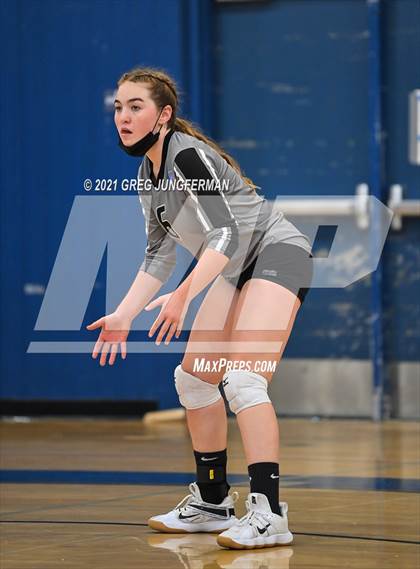 Thumbnail 1 in El Cerrito vs. West County (Tamalpais Tournament) photogallery.