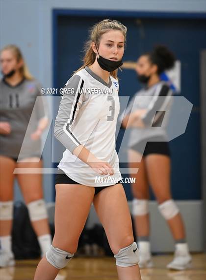 Thumbnail 3 in El Cerrito vs. West County (Tamalpais Tournament) photogallery.