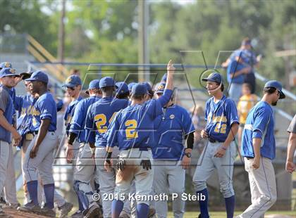 Thumbnail 2 in Notre Dame vs St. Charles  Catholic (LHSAA 3A 2nd Round Playoff) photogallery.