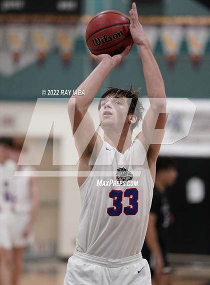 Thumbnail 1 in Folsom vs. Sacramento (Simply Basketball Showcase) photogallery.