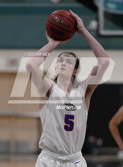 Thumbnail 2 in Folsom vs. Sacramento (Simply Basketball Showcase) photogallery.