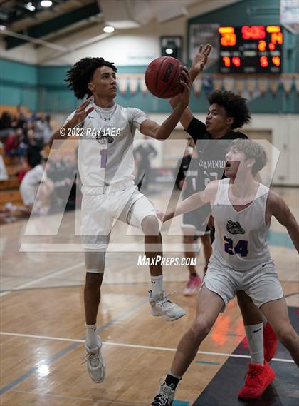 Thumbnail 3 in Folsom vs. Sacramento (Simply Basketball Showcase) photogallery.