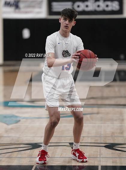 Thumbnail 1 in Folsom vs. Sacramento (Simply Basketball Showcase) photogallery.