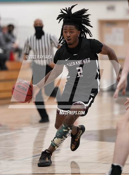 Thumbnail 2 in Folsom vs. Sacramento (Simply Basketball Showcase) photogallery.