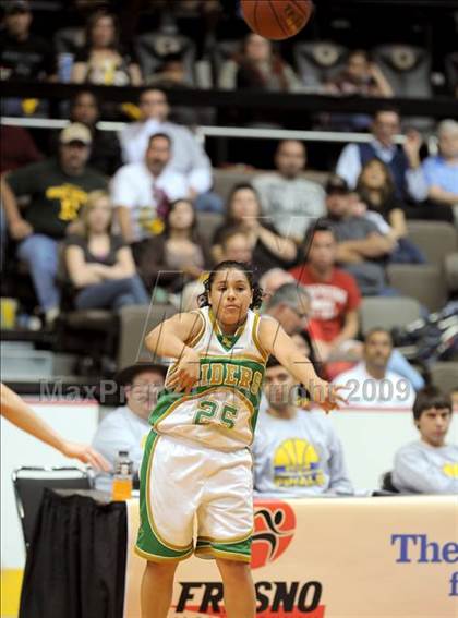 Thumbnail 1 in Porterville vs. Roosevelt (CIF CS D3 Final) photogallery.