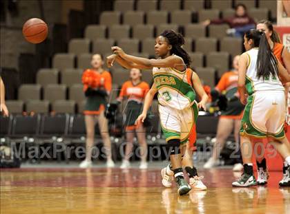 Thumbnail 2 in Porterville vs. Roosevelt (CIF CS D3 Final) photogallery.