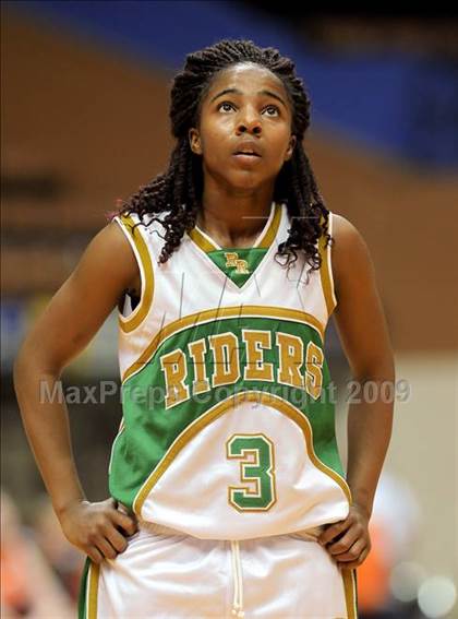 Thumbnail 1 in Porterville vs. Roosevelt (CIF CS D3 Final) photogallery.