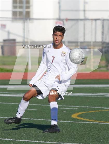 Thumbnail 3 in Cathedral Catholic vs. Point Loma (CIF SDS Open Division Quarterfinal) photogallery.