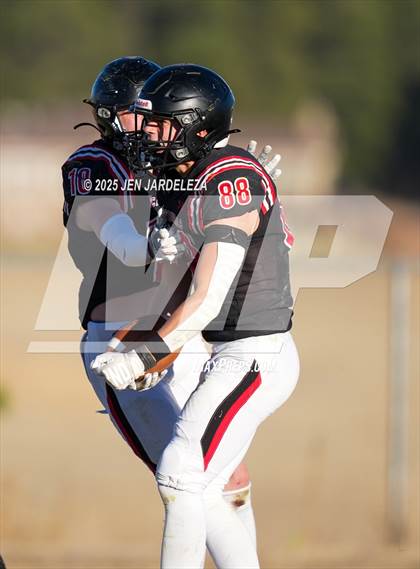 Thumbnail 3 in Brush @ Elizabeth (CHSAA 2A Quarterfinal) photogallery.