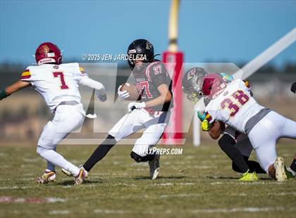 Thumbnail 1 in Brush @ Elizabeth (CHSAA 2A Quarterfinal) photogallery.