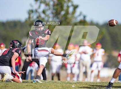 Thumbnail 3 in Brush @ Elizabeth (CHSAA 2A Quarterfinal) photogallery.