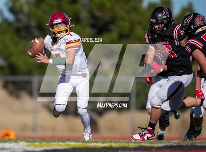 Thumbnail 1 in Brush @ Elizabeth (CHSAA 2A Quarterfinal) photogallery.