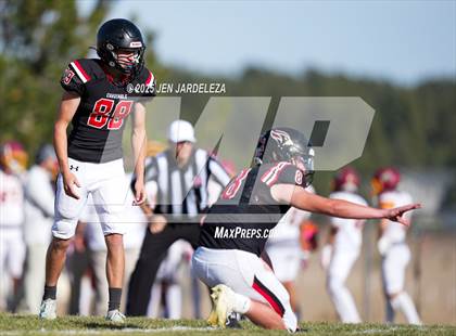 Thumbnail 1 in Brush @ Elizabeth (CHSAA 2A Quarterfinal) photogallery.