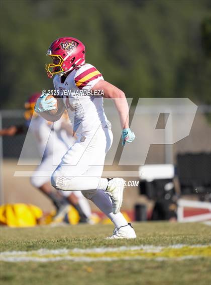 Thumbnail 1 in Brush @ Elizabeth (CHSAA 2A Quarterfinal) photogallery.