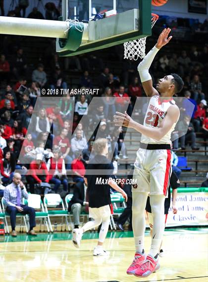 Thumbnail 1 in Westview vs Center Grove photogallery.