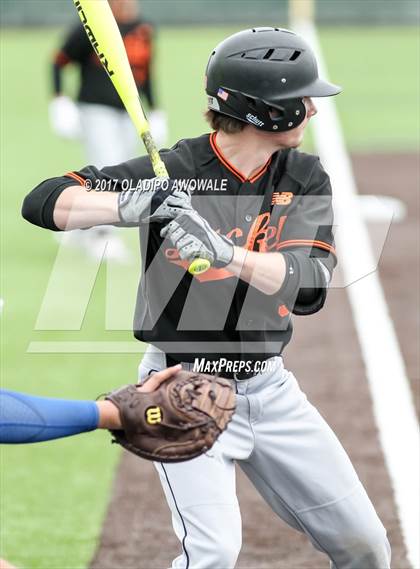 Thumbnail 3 in Tyler [John] @ Rockwall photogallery.