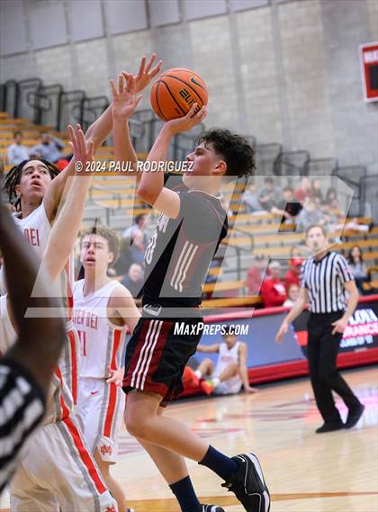 Thumbnail 2 in JSerra Catholic @ Mater Dei photogallery.