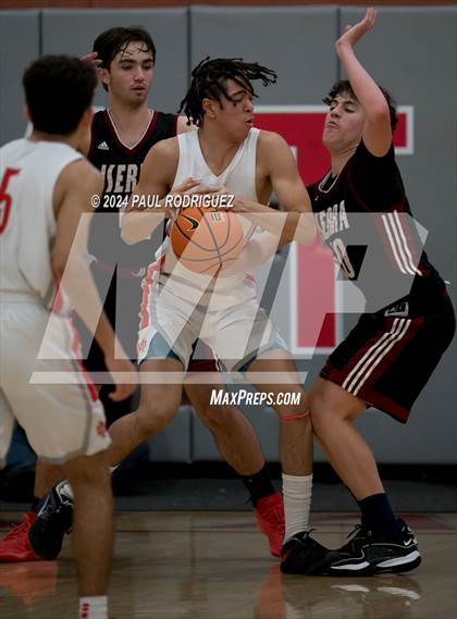 Thumbnail 2 in JSerra Catholic @ Mater Dei photogallery.