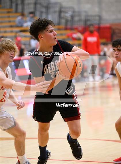 Thumbnail 1 in JSerra Catholic @ Mater Dei photogallery.