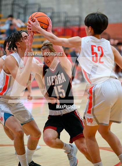 Thumbnail 1 in JSerra Catholic @ Mater Dei photogallery.