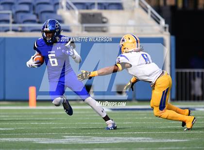 Thumbnail 2 in Armwood vs. Northwestern (FHSAA 6A State Championship) photogallery.