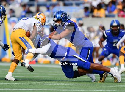 Thumbnail 3 in Armwood vs. Northwestern (FHSAA 6A State Championship) photogallery.