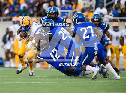 Thumbnail 2 in Armwood vs. Northwestern (FHSAA 6A State Championship) photogallery.