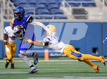 Thumbnail 1 in Armwood vs. Northwestern (FHSAA 6A State Championship) photogallery.