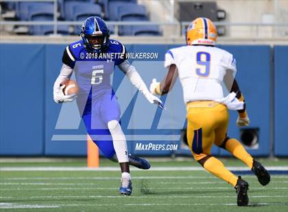 Thumbnail 3 in Armwood vs. Northwestern (FHSAA 6A State Championship) photogallery.