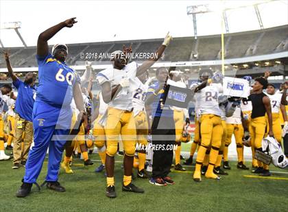 Thumbnail 2 in Armwood vs. Northwestern (FHSAA 6A State Championship) photogallery.