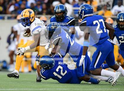 Thumbnail 1 in Armwood vs. Northwestern (FHSAA 6A State Championship) photogallery.