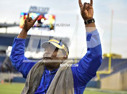 Thumbnail 3 in Armwood vs. Northwestern (FHSAA 6A State Championship) photogallery.