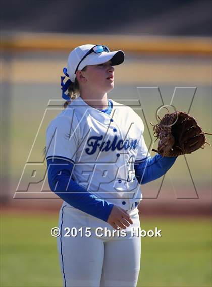 Thumbnail 3 in Catalina Foothills vs. Empire (Tucson Badger Invitational) photogallery.