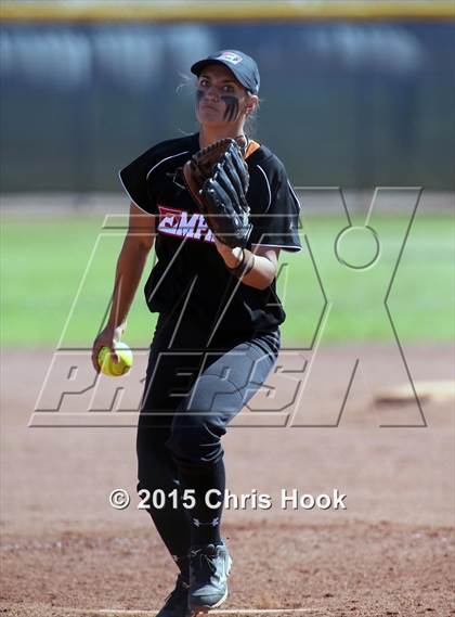Thumbnail 3 in Catalina Foothills vs. Empire (Tucson Badger Invitational) photogallery.