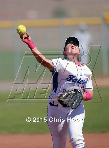 Thumbnail 3 in Catalina Foothills vs. Empire (Tucson Badger Invitational) photogallery.