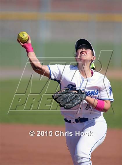 Thumbnail 1 in Catalina Foothills vs. Empire (Tucson Badger Invitational) photogallery.